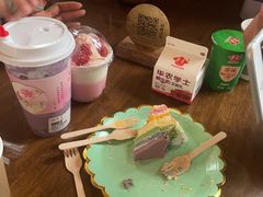 彩虹慕斯-华农酸奶文化馆