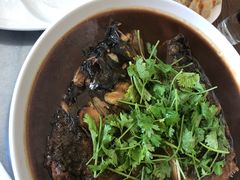 鱼头泡饼-聚京源餐厅