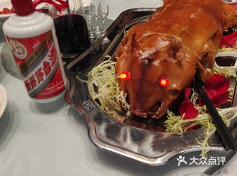 菜普遍偏甜 味道没有十分惊艳的 在座的都是大佬