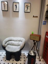 -老男孩男士理容馆·理发·烫染·修面