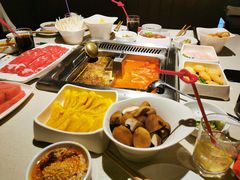 -海底捞火锅鲜切牛肉主题店(长寿路店)