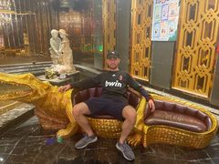 -空间8度量贩KTV(火车站店)