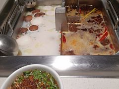 -海底捞火锅鲜切牛肉主题店(长寿路店)