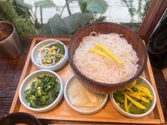-银米·云南传统过桥米线(双廊黑金冠店)
