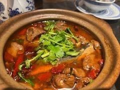 臭豆腐烧肥肠-南京大牌档(新街口德基广场店)