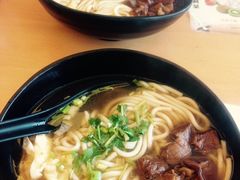 -三千粉牛肉米粉(来客茂店)
