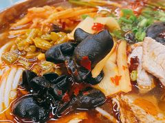 -红鼻子桂林米粉(金唐新光界店)