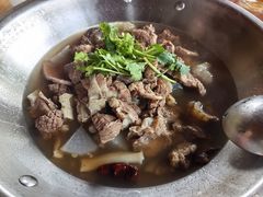 -大众跷脚牛肉馆·非遗传承单位(峨眉山店)