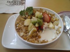 水果燕麦酸奶-Gloria Jean's Coffees