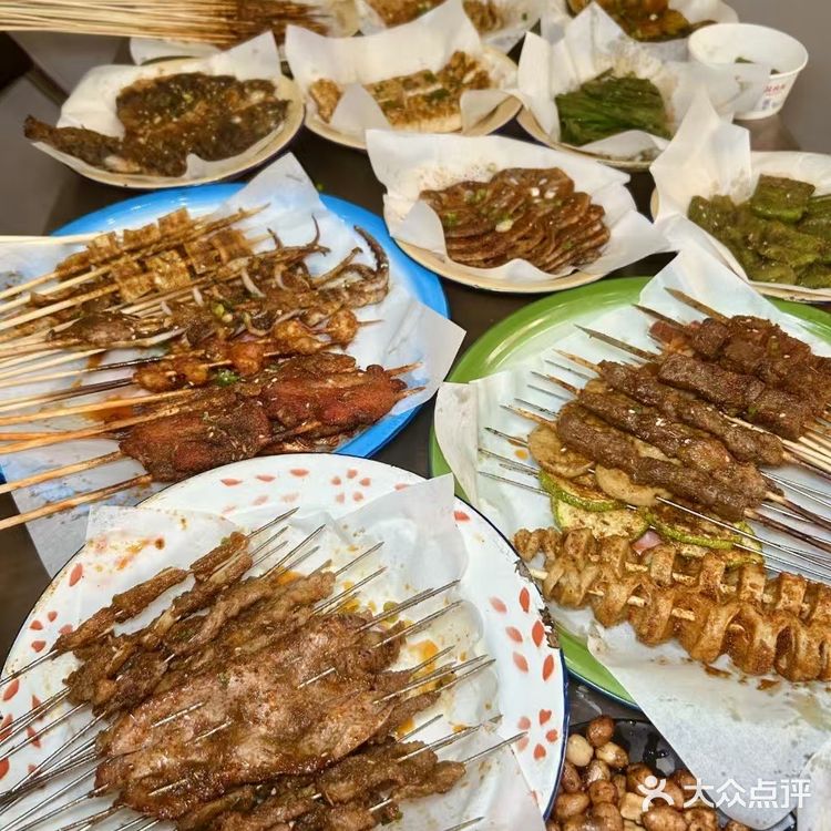 合肥第一家就在和平路街道铜陵路88号