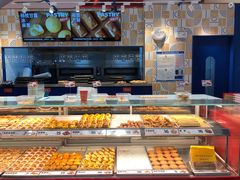 面包甜点陈列柜-東更道点心行(崂山丽达店)