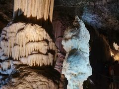 -波斯托伊纳溶洞