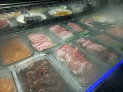 -牛里牛气· 榴莲海鲜鲜牛肉自助火锅·烤肉(横岗店)