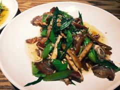 回锅肉-汪爹爹武汉牛三鲜(朝外大街店)