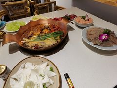 -墨居上隐·院子里火锅(峨眉店)