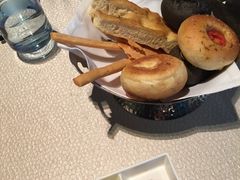 餐前面包-北京金融街丽思卡尔顿酒店·意味轩 Cepe