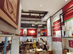 大堂-李兰英湖南面馆(护国路店)