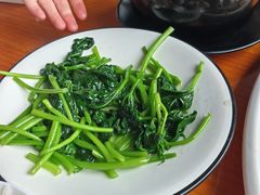 -莲餐厅·湖北菜·潜江小龙虾店(愚园路店)