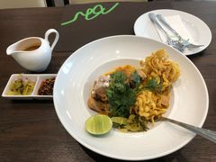 -Chom Cafe and Restaurant