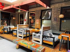 -苹果树下艺术餐厅(宋庄店)