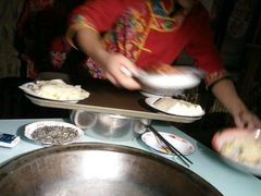 -鱼窝棚柴火铁锅炖(富山屯店)