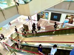 -上海来福士广场