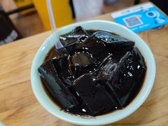 蜂蜜龟苓膏-家味螺蛳粉&烤鱼(安远路店)