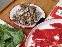 -毛辣果·贵州红酸汤牛肉火锅(西单店)