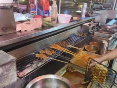 -老街烧烤大排档·地道湖北菜·龙虾馆(汉口火车站店)