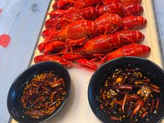 -肥肥虾庄·金牌油焖大虾(杨园滨江时代walk店)