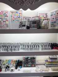 -Y.F 美妆美体工作室