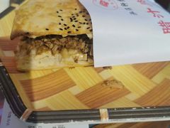 -元志初腊汁肉夹馍(钟楼粉巷店)