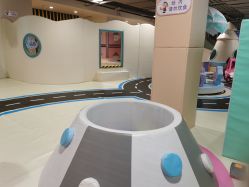 -Qmiss家庭娱乐中心(恒隆广场店)