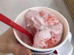 蜜桃芭乐暴风雪-DQ·蛋糕·冰淇淋(高新万达店)