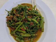 -新峰肉骨茶