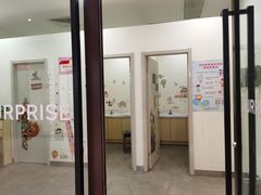 -斯普瑞斯奥特莱斯