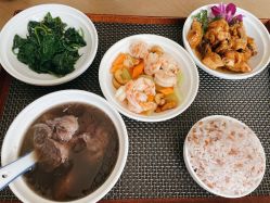 -臻康乃馨月子中心(集美店)