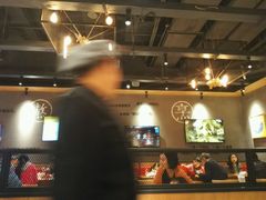 大堂-渝是乎酸菜鱼(龙旗购物中心店)