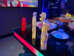 -唯爱KTV聚会餐厅(仙林东城汇店)