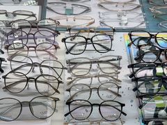 -三叶眼镜城(凯迪金融大厦店)