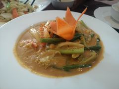 -Neary Khmer Restaurant
