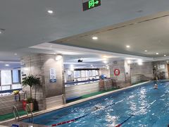 -小蓝鲸游泳培训基地(石景山店)