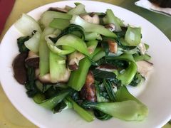 香菇油菜-雪野鱼头大王邢府公老店(雪野湖店)