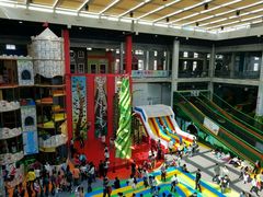 -蒙特利亲子乐园