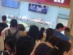 -白玉兰食品甜凤店(合生汇店)