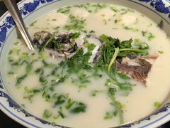 -南京金牛湖巨碗鱼头