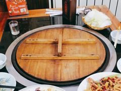 -人民公社铁锅炖·东北菜(卫国道店)