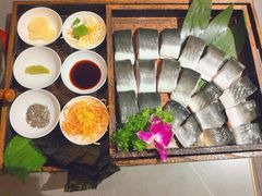 -围炉肉舍丹东海鲜烤肉·烤活鳗(步行街店)