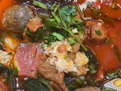 -成都你六姐·牛肉冒菜·麻辣香锅(长泰广场店)