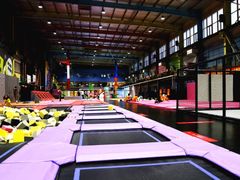 -天空之城蹦床攀岩运动馆·团建拓展·亲子游乐·生日派对(合肥店)
